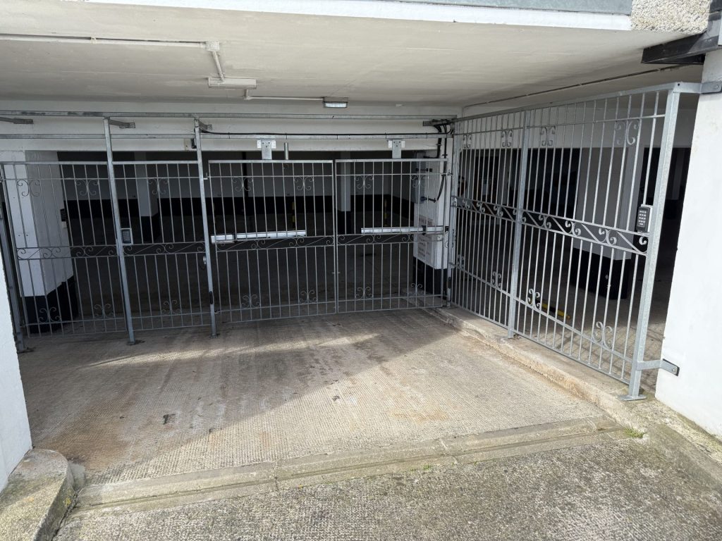 Gallery Image 19