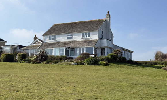 62) 1 The Links