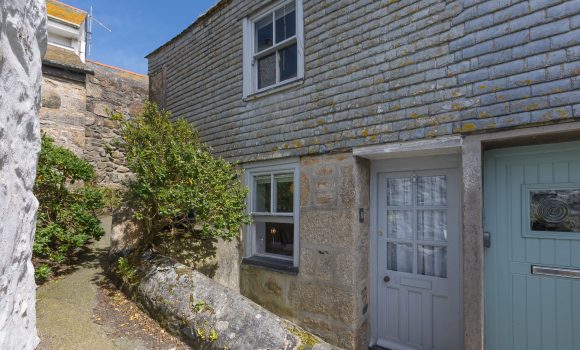 15) Hidden Harbour Cottage